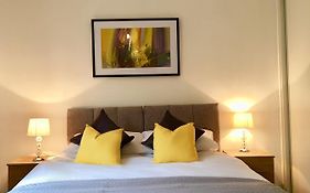 Macapartments - Hawthorn House
